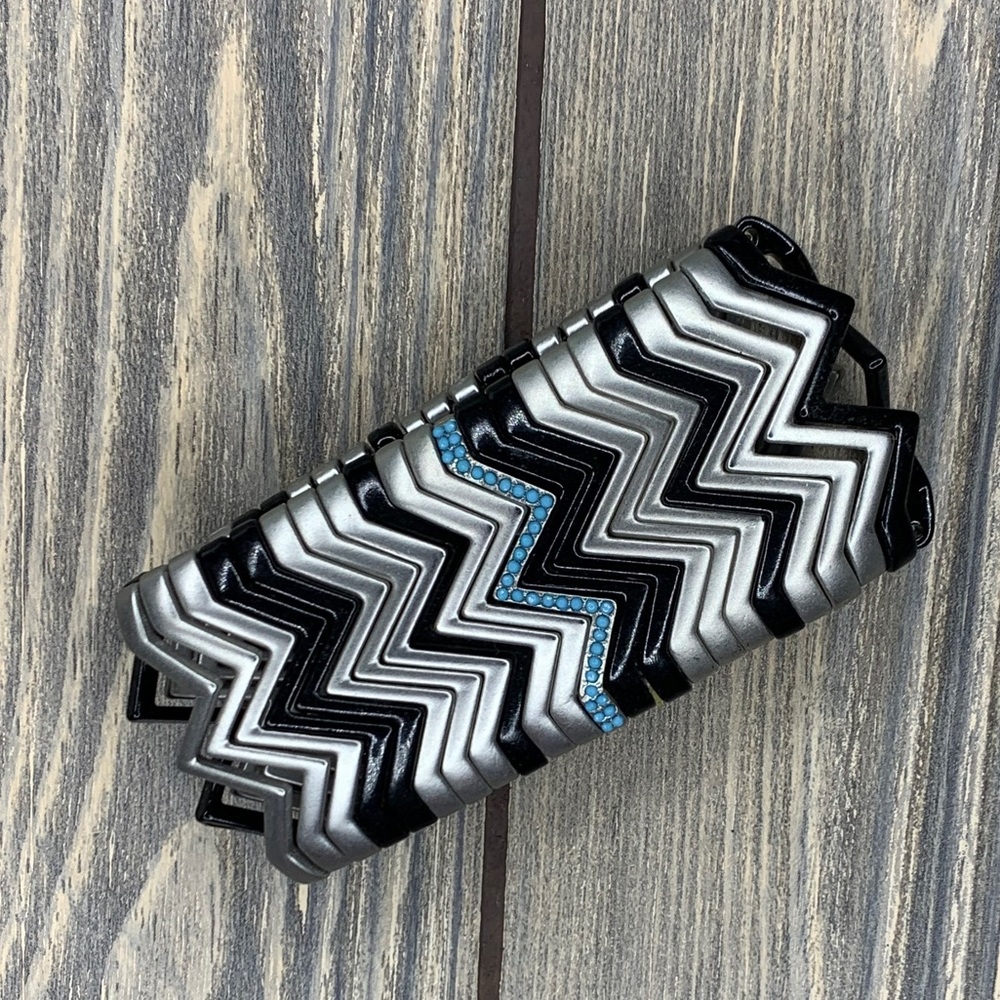 Chevron bracelet - Picture 2 of 4